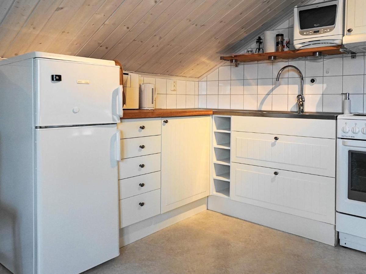 4 Person Holiday Home In Ell S Эллёс Экстерьер фото